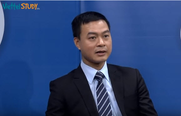 Thầy Phạm Hữu Cường: Một nhà giáo tài hoa tâm huyết với nghề, dạy văn bằng cả trái tim!